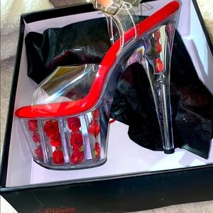 Rose platform heels size 8 1/2